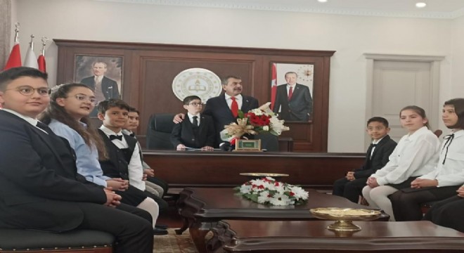  'Ülkenin çocukları ve öğretmenlerine güveniyoruz'